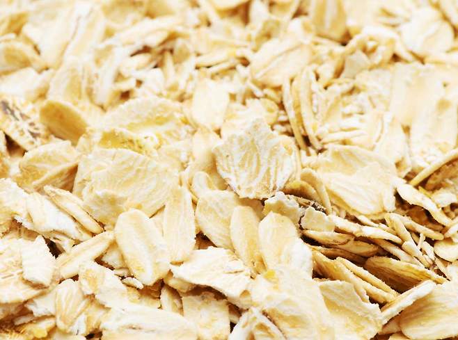 귀리가 심장 건강을 개선하는 효과가 우수한 통 곡물이라는 분석이 나왔다./사진=클립아트코리아