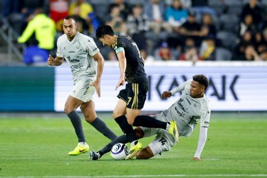 드리블하는 손흥민. 사진[William Navarro-Imagn Images=연합뉴스]