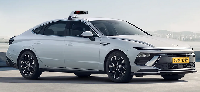 지난 2024년부터 중국 베이징 공장에서 생산해 한국으로 수입 판매되고 있는 쏘나타 택시 [현대차 제공]