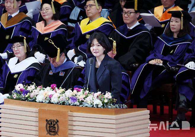 서울대 졸업식 무대 오른 '00학번' 최수연…