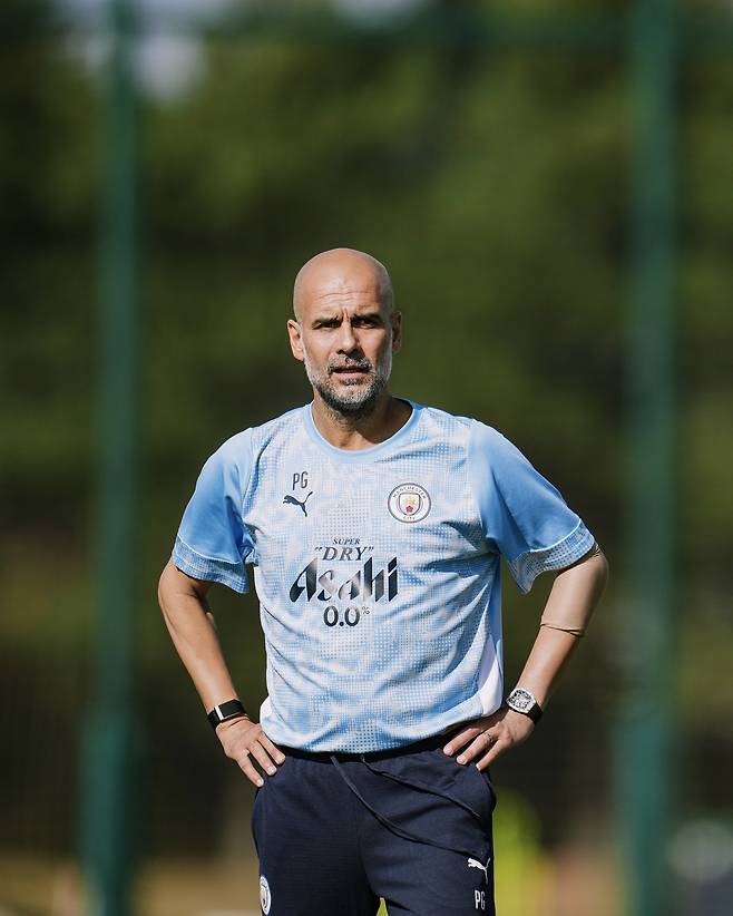 웨인 루니는 펩 과르디올라 감독(사진)이 맨시티에 남는 것을 바란다면서도 아스널의 우승을 원하고 있다. 사진출처｜맨체스터 시티 페이스북