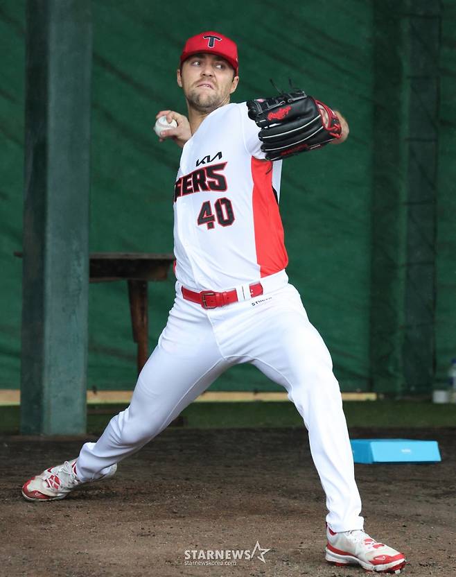 [B하인드★] 챔필 에이스 네일의 위력적인 불펜 피칭 31구 '스위퍼, 커터 레벨업! 형우-찬호 붙어보자'