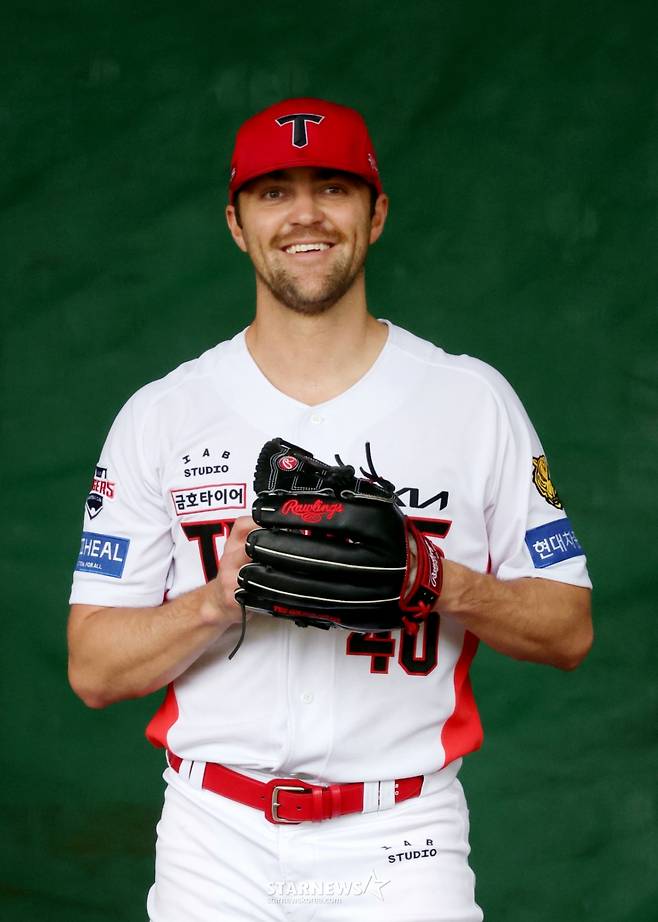 [B하인드★] 챔필 에이스 네일의 위력적인 불펜 피칭 31구 '스위퍼, 커터 레벨업! 형우-찬호 붙어보자'