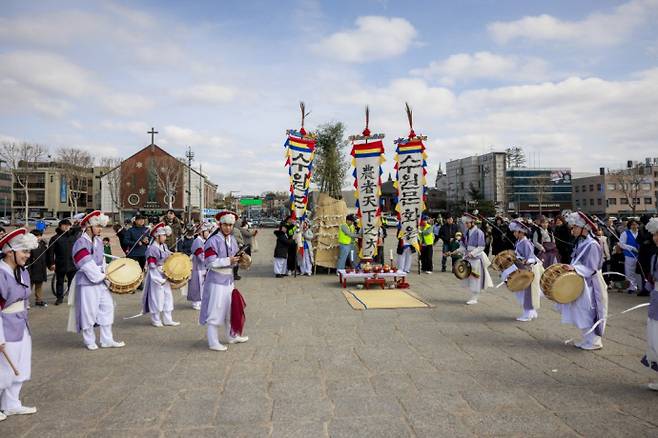 제35회 수원특례시 대보름 민속놀이 한마당. 사진=수원문화원