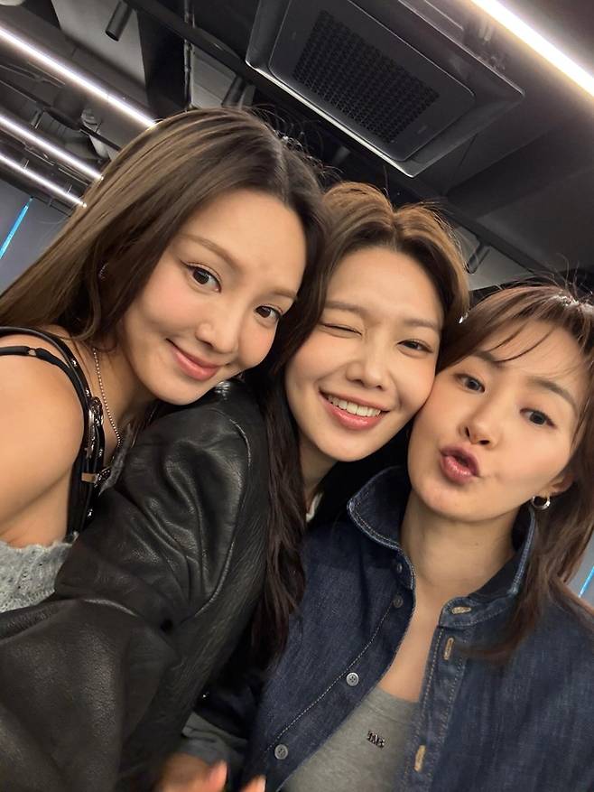 효연-수영-유리. 수영 SNS.