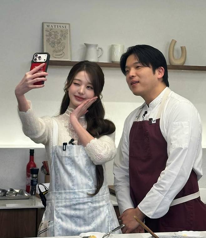 장원영-안성재. 장원영 SNS.