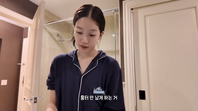 카즈하의 나이트 케어 루틴. 유튜브 LE SSERAFIM