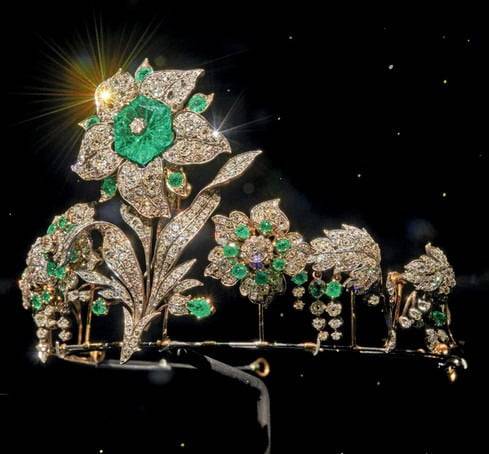 1830~1840년경 파리에서 제작된 로이텐베르크 티아라. ⓒ쇼메 컬렉션