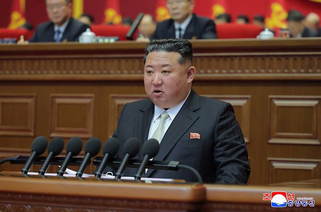 김정은 북한 국무위원장이 지난 19~25일 평양 4·24문화회관에서 열린 노동당 제9차 대회에 참석했다고 조선중앙통신이 26일 보도했다. 조선중앙통신·연합뉴스