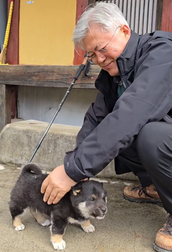 [문재인 전 대통령 SNS]