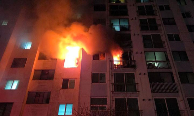 13일 새벽 부산 해운대구 한 아파트에서 불이 나 70대 남매 2명이 사망했다. 부산소방재난본부 제공