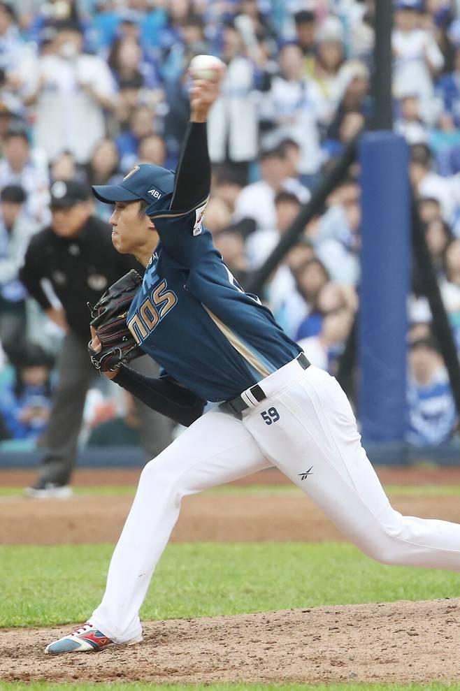 ▲ 지난해 제대 후 팀 전력에 가세한 구창모는 WBC 출전까지 반납하며 풀타임 시즌 여건 만들기에 안간힘을 쓰고 있다 ⓒ연합뉴스