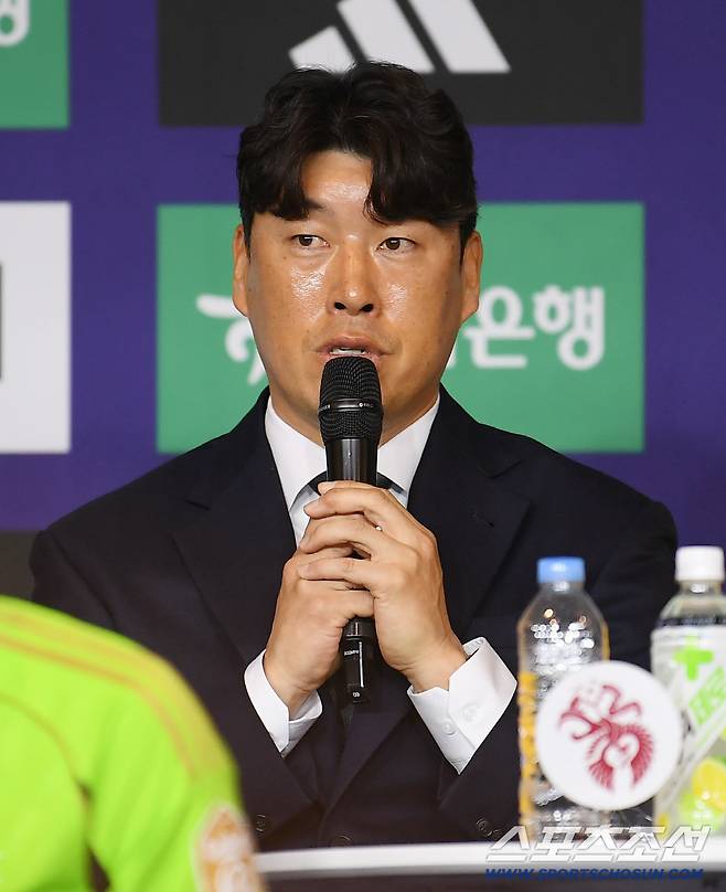 하나은행 K리그1 2026 개막 미디어데이가 25일 오전 서울 홍은동 스위스그랜드호텔 컨벤션센터에서 열렸다. 광주 이정규 감독이 시즌 목표를 말하고 있다. 정재근 기자 cjg@sportschosun.com/2026.2.25/