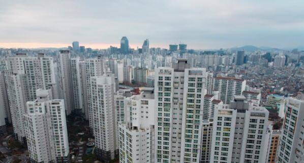 서울 강남구 대치동 래미안대치팰리스./조선DB