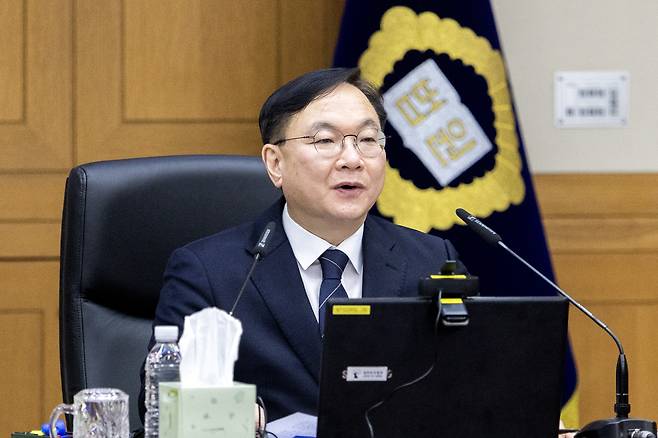 박영재 법원행정처장이 지난 25일 서울 서초구 대법원에서 열린 전국법원장회의에서 발언하는 모습. 연합뉴스