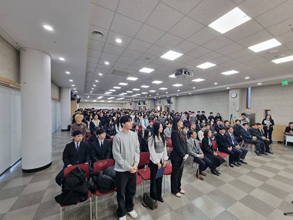 전주비전대학교 신입생 입학식이 열리고 있다. [사진=전주비전대학교]
