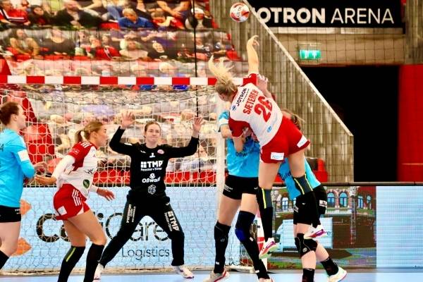 사진 2025/26 시즌 여자 핸드볼 유러피언리그 튀링어와 모손마저로바리 경기 모습, 사진 출처=튀링어
