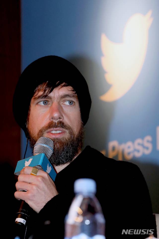 【서울=뉴시스】김병문 수습기자 = 잭 도시 트위터 최고경영자(CEO)가 22일 오전 서울 중구 신라호텔 영빈관에서 열린 기자 간담회에 참석해 발언하고 있다. 2019.03.22.  dadazon@newsis.com