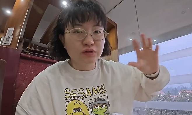 '네팔에 온 이유' 영상 속 원지. 유튜브 채널 '원지의 하루' 영상 캡처