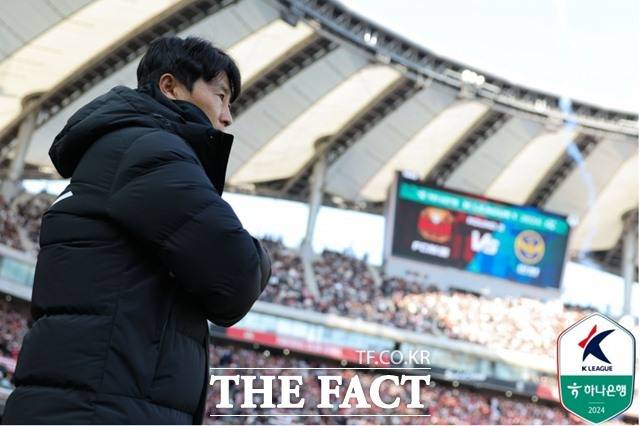 FC서울 사령탑 취임 3년째를 맞는 김기동 감독은 28일 인천의 윤정환 감독을 상대로 개막전을 펼친다./K리그