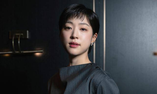 배우 최성은이 영화 '매드 댄스 오피스'에서 만난 염혜란과의 연기 호흡을 언급했다. 엔케이켄텐츠 제공