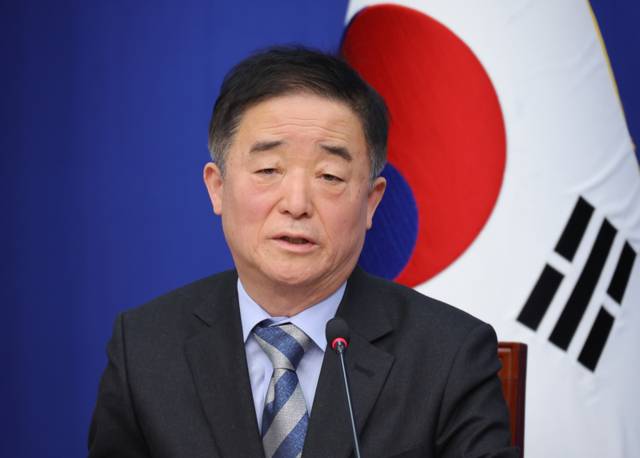 ▲ 더불어민주당 강득구 최고위원이 9일 국회에서 열린 최고위원회의에서 발언하고 있다. 연합뉴스