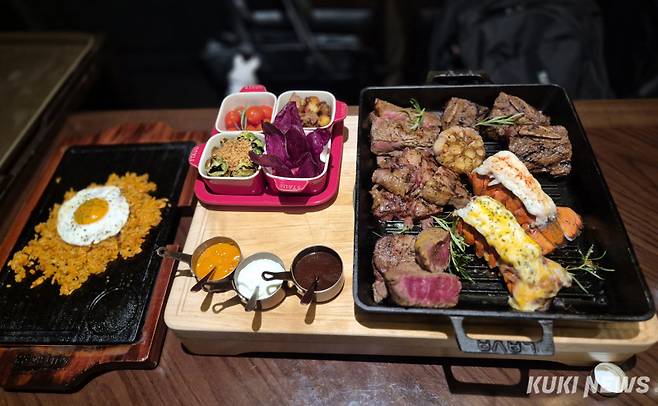 ‘프레스티지 스테이크 셀렉션’와 ‘K-라이스 핫 플레이트’. 이예솔 기자