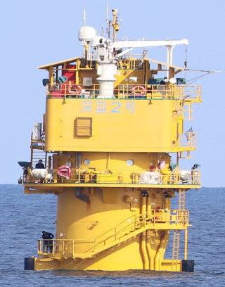 서해의 한중 잠정조치수역(PMZ)에 중국이 사전 협의 없이 무단 설치한 선란 2호. 이병진 의원실