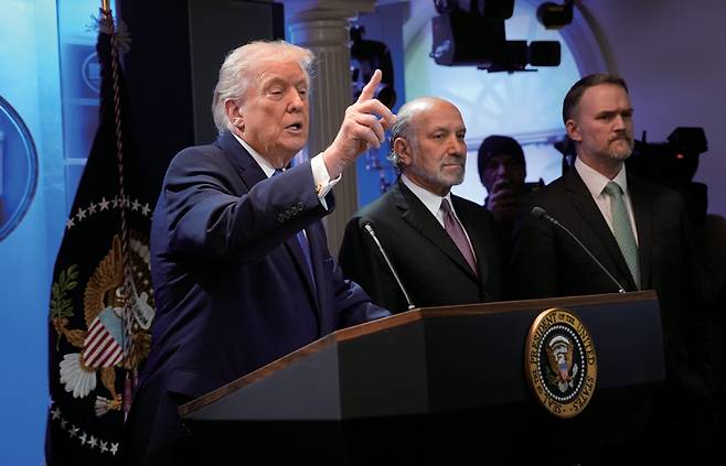 2월20일 도널드 트럼프 미국 대통령이 미국 워싱턴DC에서 미국 연방대법원이 관세에 제동을 건 결정과 관련해 기자회견을 하고 있다. ⓒDPA 연합