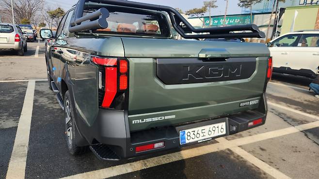 신형 무쏘 디젤 모델 후면부. 김채빈 기자 chaebi@
