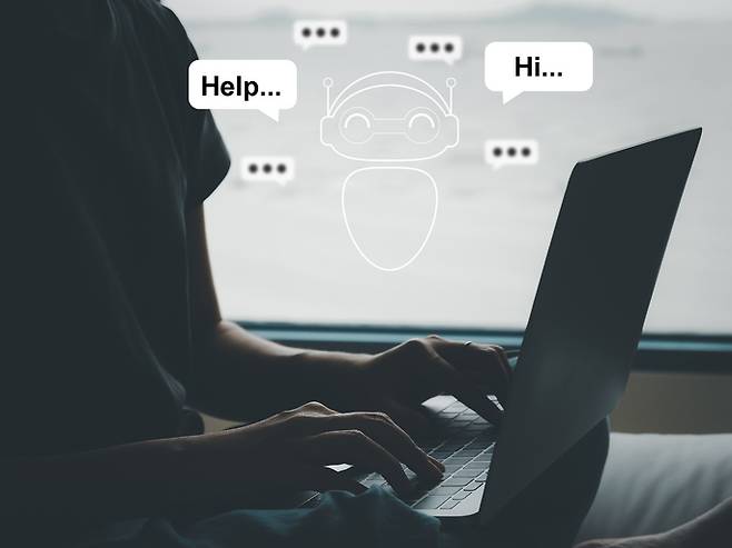 정신질환을 앓고 있는 환자가 AI 챗봇을 사용할 경우 일부 증상이 악화될 가능성이 있다는 연구 결과가 나왔다. 사진=게티이미지뱅크