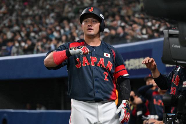 대표팀 주전 2루수가 유력한 마키. 2월 28일 주니치와 평가전에서 홈런을 터트렸다. 사진출처=일본야구기구 홈페이지