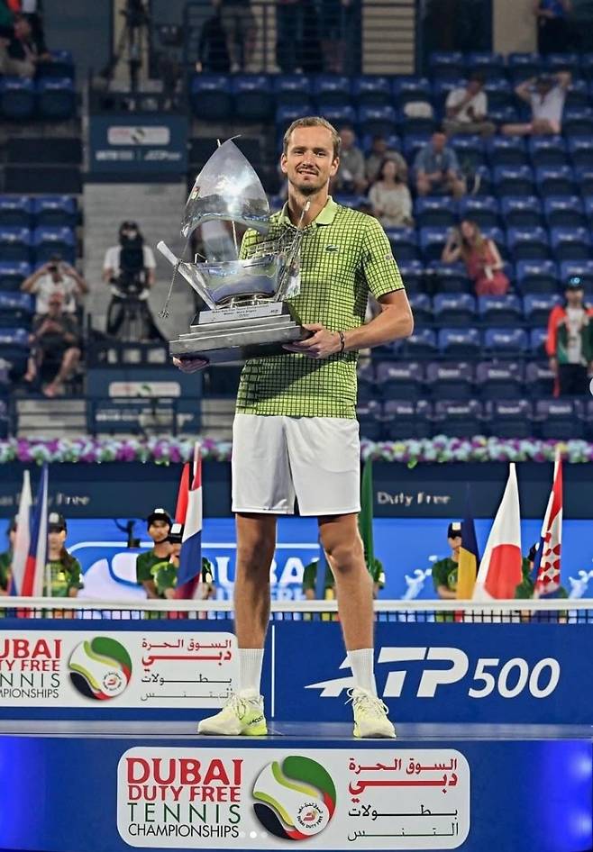 두바이 챔피언십 우승 다닐 메드베데프. 개인 SNS