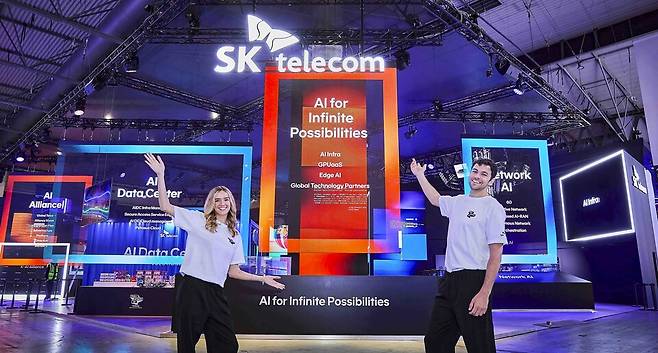 SK텔레콤이&nbsp; 스페인 바르셀로나에서 개막하는 MWC26에서 AI 인프라. 모델. 서비스 전반을 아우르는 '풀스택(Full-Stack) AI' 경쟁력을 선보인다.