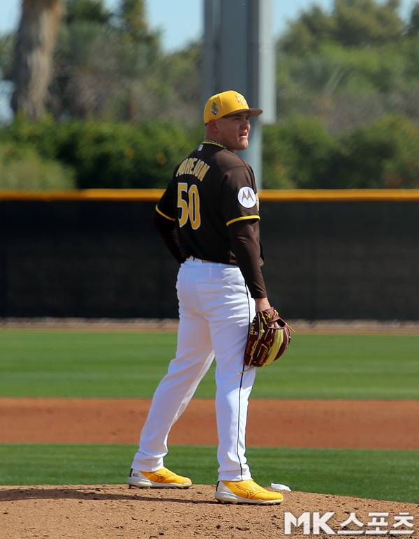 4회 등판한 아드리안 모레혼. 사진(美 피오리아)= 김재호 특파원