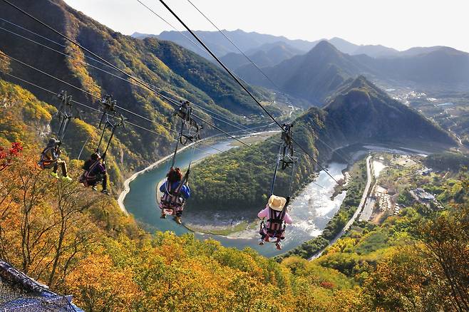 정선 동강변 병방산 아리힐스 짚와이어
