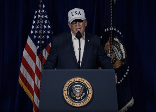 도널드 트럼프 미국 대통령이 28일(현지 시간) 이란 공격에 대해 설명하고 있다. 트루스소셜 캡쳐