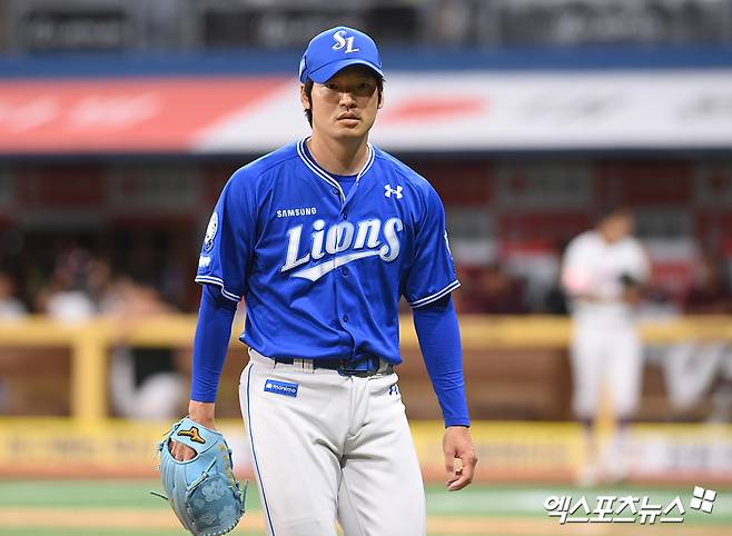 선발 자원 맷 매닝, 원태인의 연속 이탈로 고민에 빠진 삼성 라이온즈에 희소식이 전해졌다. 박진만 삼성 감독은 지난 28일 요미우리 자이언츠와의 연습경기를 앞두고 '최지광은 3월 캠프 막바지부터 연습경기에 들어올 계획이다. 나머지 김무신, 이재희 선수도 순조롭게 재활하고 있다. 백정현은 엊그제 가벼운 라이브 피칭 형식으로 투구했고, 상태가 좋다. 순조롭게 계획대로 잘 재활하고 있다'고 전했다. 엑스포츠뉴스 DB