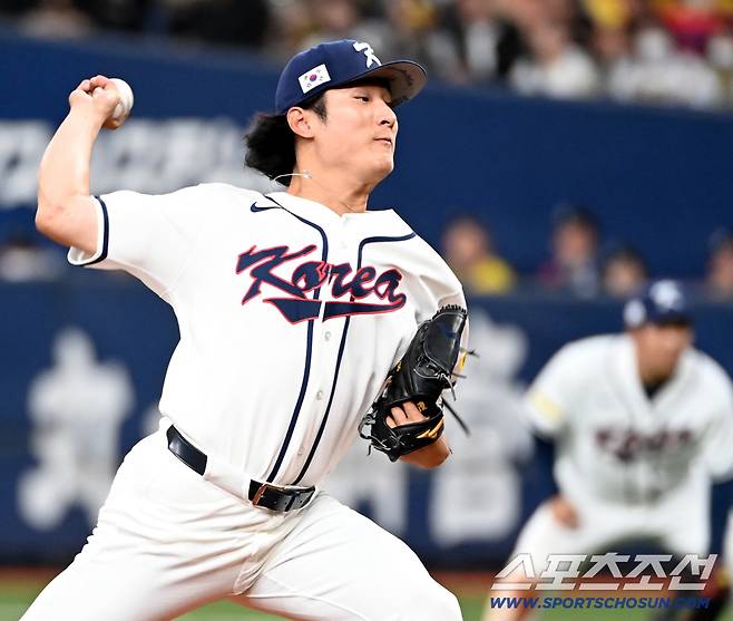 2일 일본 오사카 교세라돔에서 열린 WBC(월드베이스볼클래식) 한국 대표팀과 한신 타이거즈의 경기, 한국 선발투수 곽빈이 역투하고 있다. 오사카(일본)=허상욱 기자wook@sportschosun.com/2026.03.02/