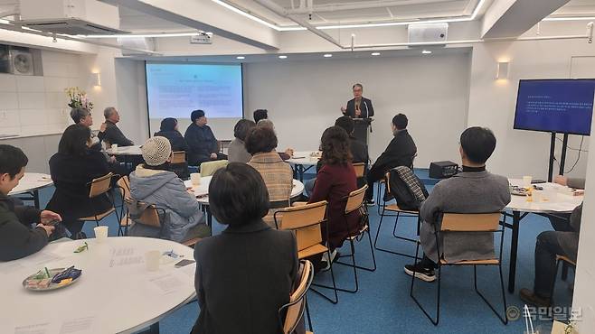 이광하 일산은혜교회 목사가 지난달 26일 서울 중구 희년평화빌딩에서 열린 희년함께 정기총회에서 교회의 희년기금을 소개하고 있다. 희년함께 제공