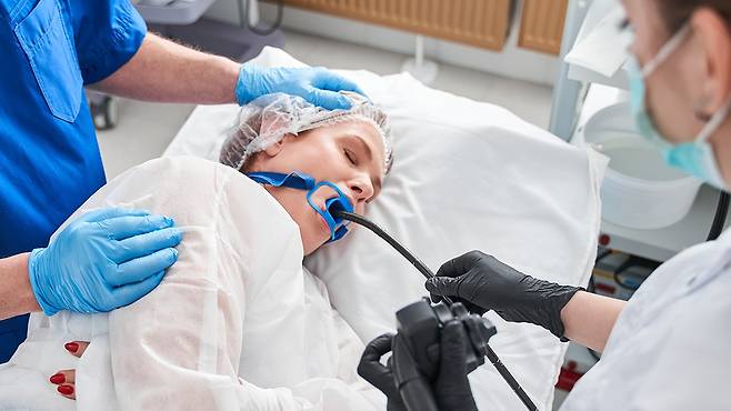 수면 내시경은 간혹 검사 중 불편함을 느끼더라도 대부분 기억하지 못한다｜출처: 게티이미지뱅크