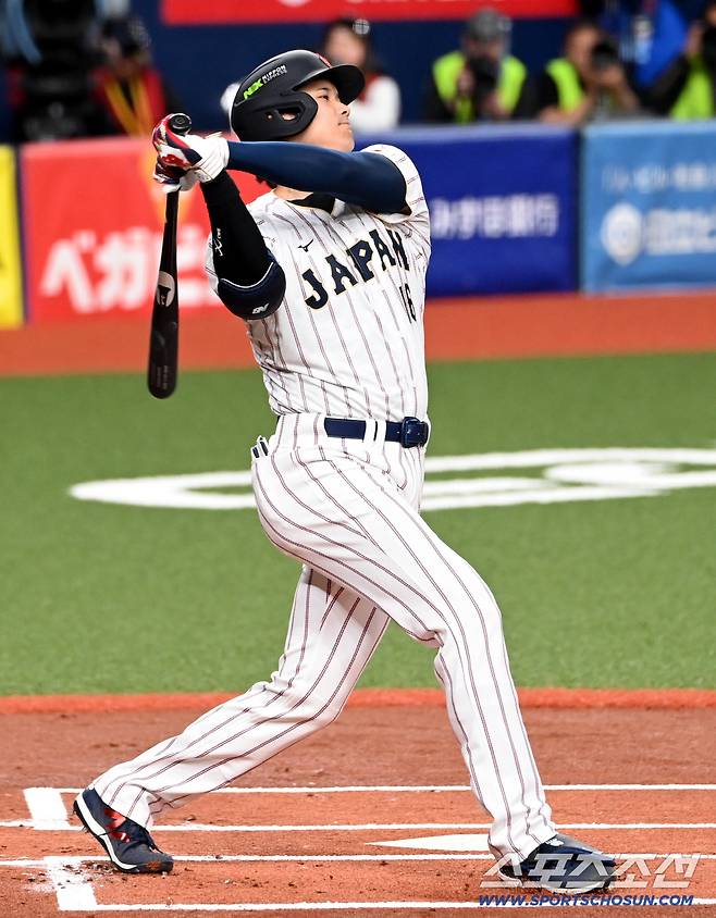 2일 일본 오사카 교세라돔에서 열린 WBC(월드베이스볼클래식) 일본 대표팀과 오릭스 버팔로스의 경기, 1회초 오타니가 파울타구를 날리고 있다.오사카(일본)=허상욱 기자wook@sportschosun.com/2026.03.02/