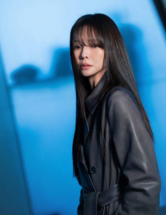 배우 이솜/매니지먼트mmm