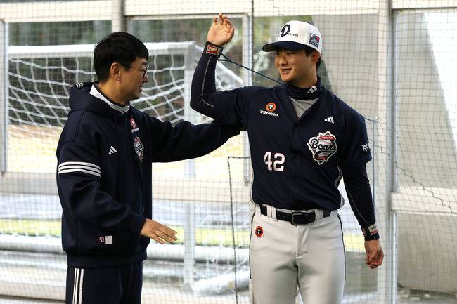 두산 베어스 제공