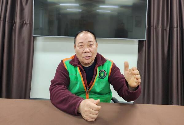 권영수 남양주시자율방재단 단장이 16년 간 재난현장을 누비면서 벌인 활동과 봉사에 대한 소신을 밝히고 있다.