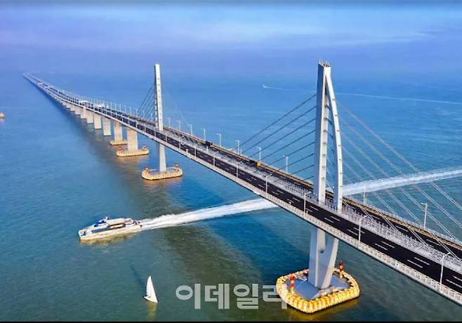마카오와 홍콩, 중국 주하이를 연결하는 총 연장 55㎞ 해상교량 ‘강주아오 대교’ (사진=마카오정부관광청)