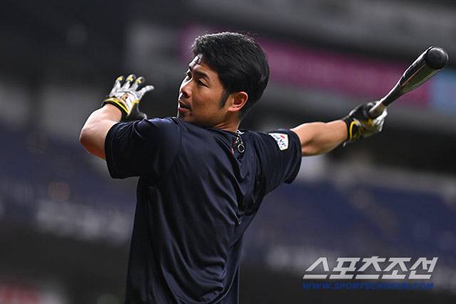 곤도의 타격 훈련 모습. 사진출처=일본야구대표팀 홈페이지