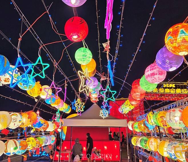 타이완등불축제／사진－투어코리아