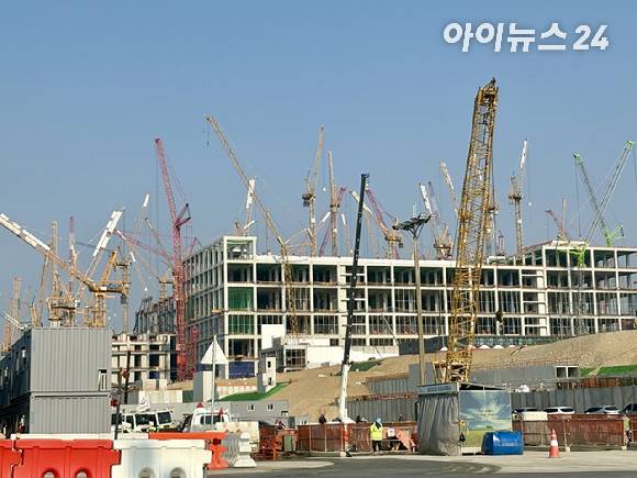 경기도 용인시 처인구 원삼면 일대에서 SK하이닉스 용인 반도체 클러스터 골조 공정이 진행되고 있다. 2026.01.23 [사진=권서아 기자]