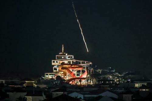 이란으로부터 공격을 받은 아랍에미리트(UAE)가 전챙 참여를 검토 중이다. [연합뉴스]